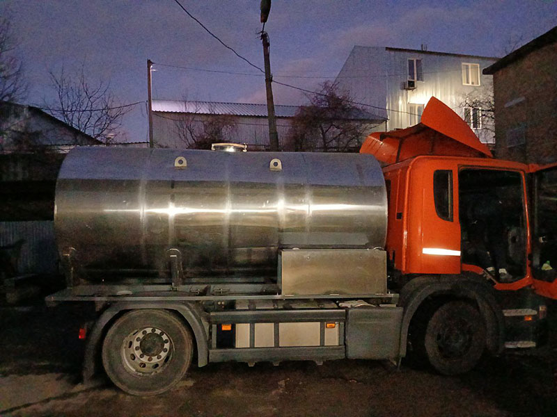 Автоцистерна из нержавеющей стали 10 куб Автоцистерна из нержавеющей стали 10 куб